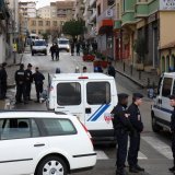 La rue dans laquelle le préfet Claude Erignac a été assassiné à Ajaccio début 1998, ici lors d'une reconstitution de l'assassinat en 2007.